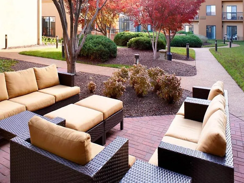 Courtyard By Marriott St. Louis Downtown West Hotel