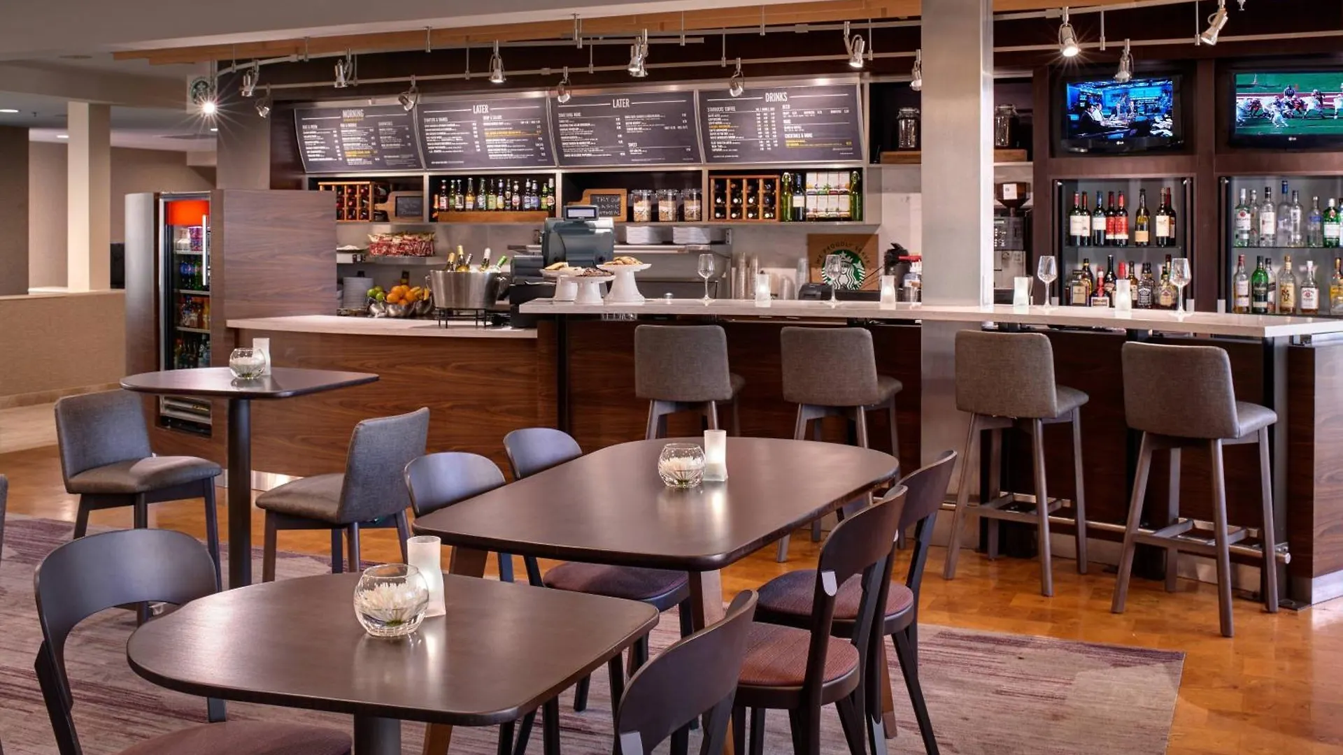 Courtyard By Marriott St. Louis Downtown West Hotel