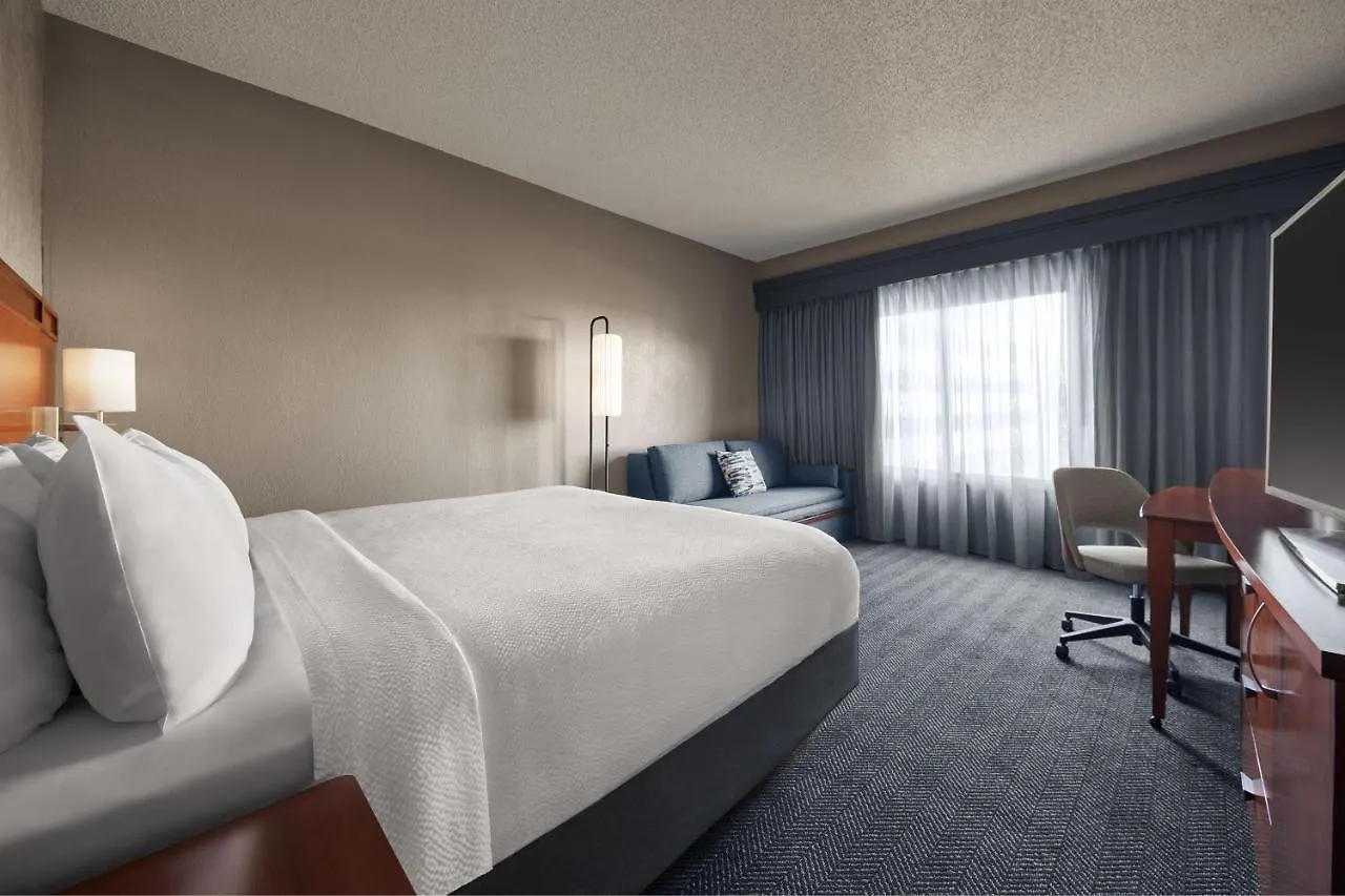 Courtyard By Marriott St. Louis Downtown West Hotel 3*, Saint Louis United States
